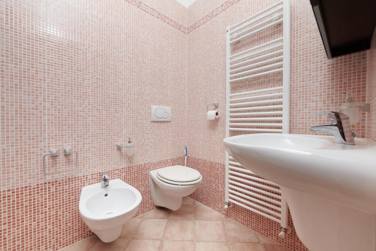 Apartment Claudia מאלצ'סינה מראה חיצוני תמונה